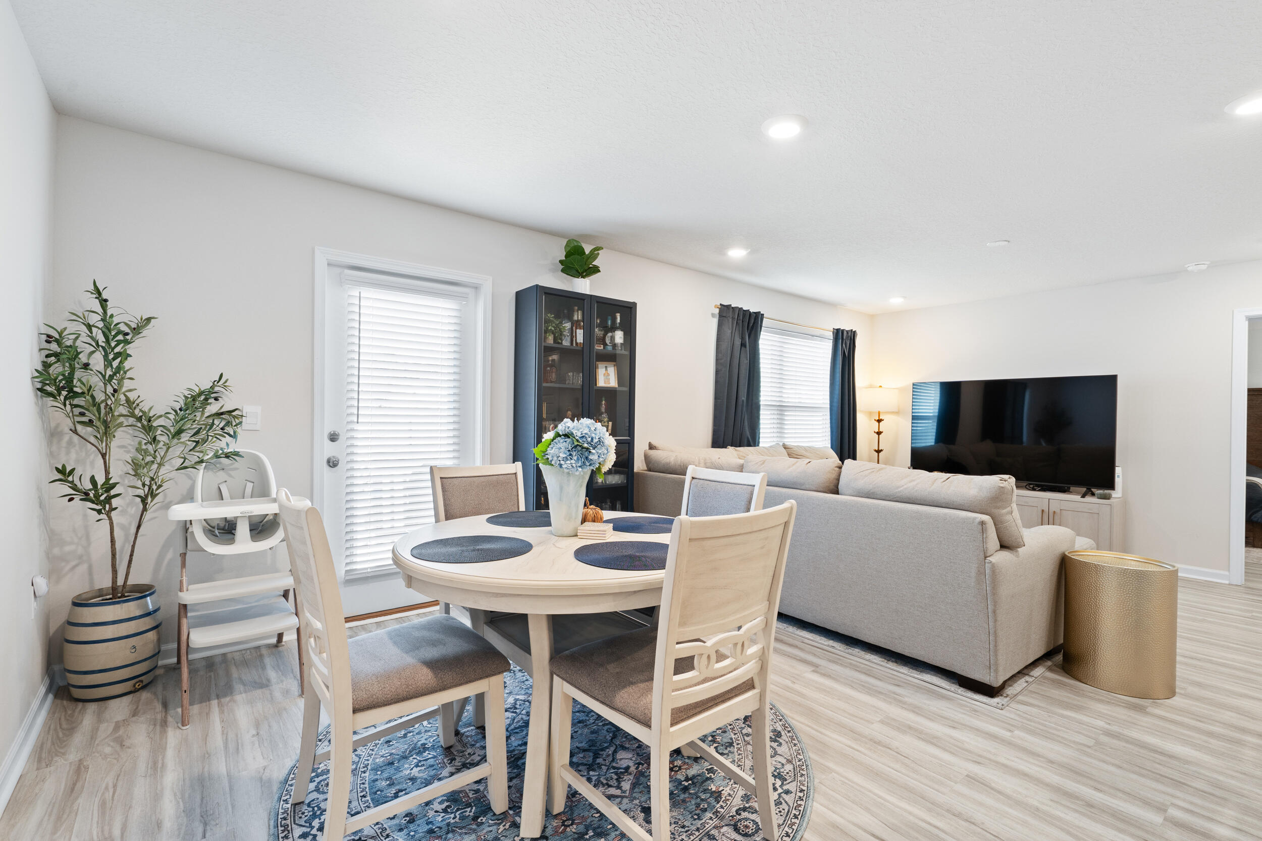 2665 Saltgrass Way Crestview, FL 32536 - Photo 6 of 11 2665saltgrasswy_15