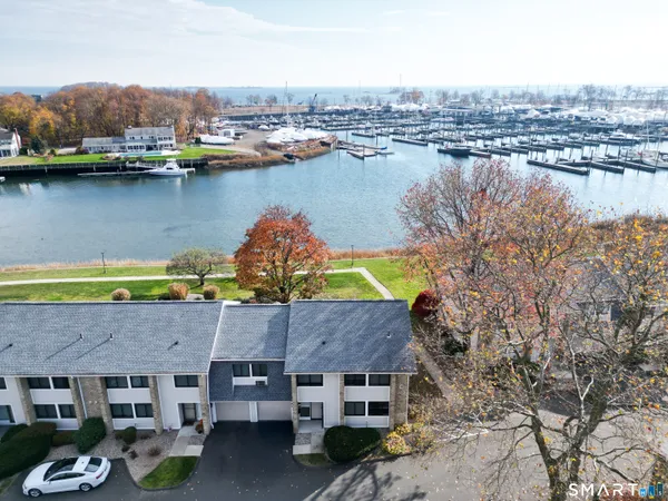 $5,200 | 199 Gregory Boulevard, Unit C6, Norwalk, CT 06855