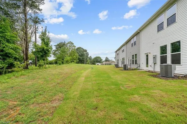 $259,900 | 2118 Willow Gln Drive, Graham, NC 27253