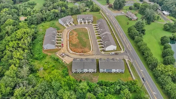 $259,900 | 2118 Willow Gln Drive, Graham, NC 27253