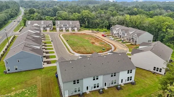 $259,900 | 2118 Willow Gln Drive, Graham, NC 27253