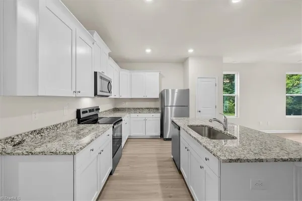 $259,900 | 2118 Willow Gln Drive, Graham, NC 27253