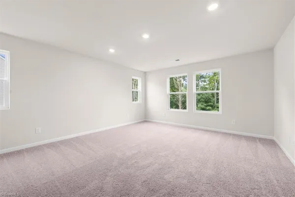 $259,900 | 2118 Willow Gln Drive, Graham, NC 27253