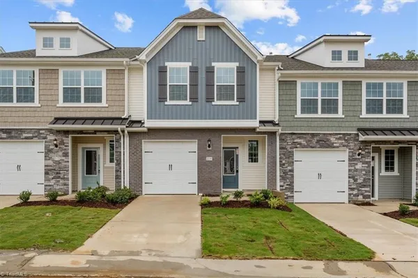 $259,900 | 2118 Willow Gln Drive, Graham, NC 27253