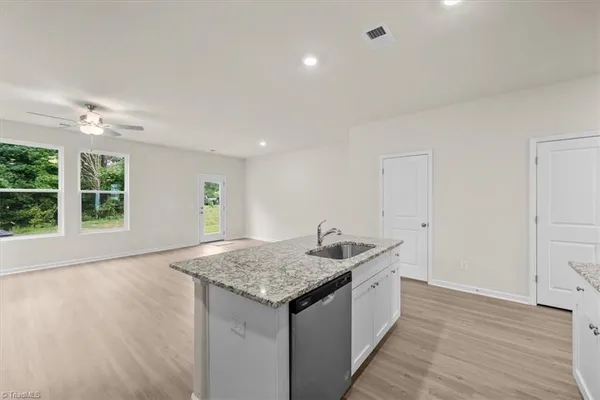 $259,900 | 2118 Willow Gln Drive, Graham, NC 27253