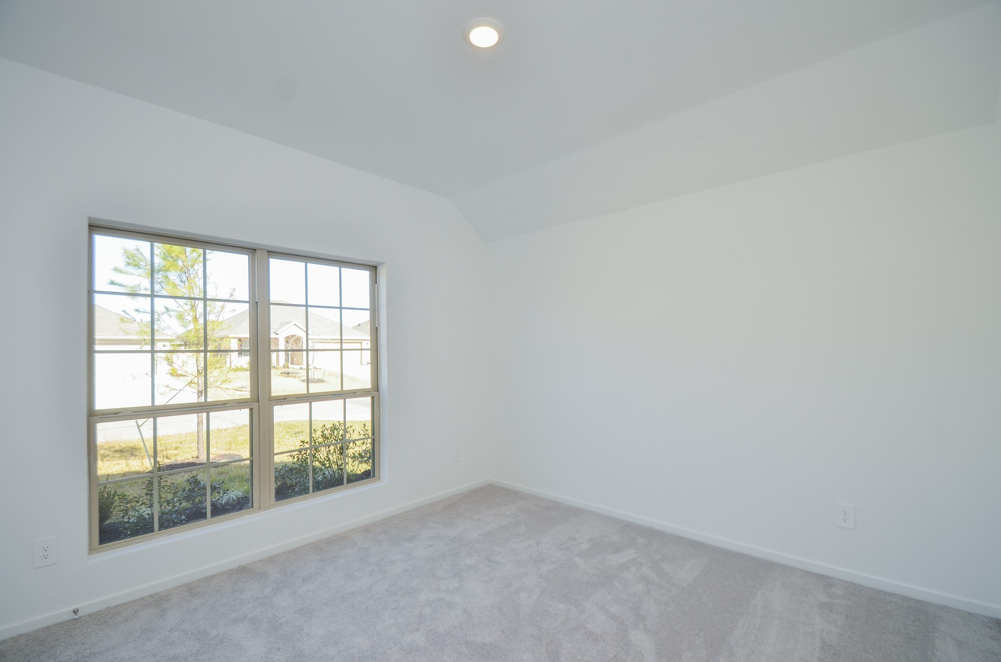 3106 Stonebriar Court Conroe, TX 77301 - Photo 6 of 32