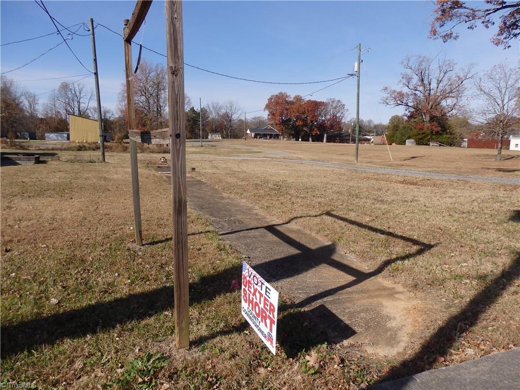 166 South Main Street Denton, NC 27239 - Photo 5 of 5