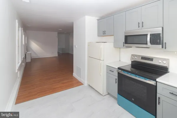 $2,000 | 12 Haddon Avenue, Haddon Township, NJ 08108