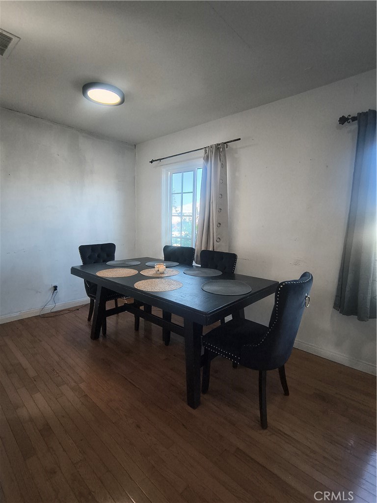 1616 West Palmer Street Compton, CA 90220 - Photo 4 of 22