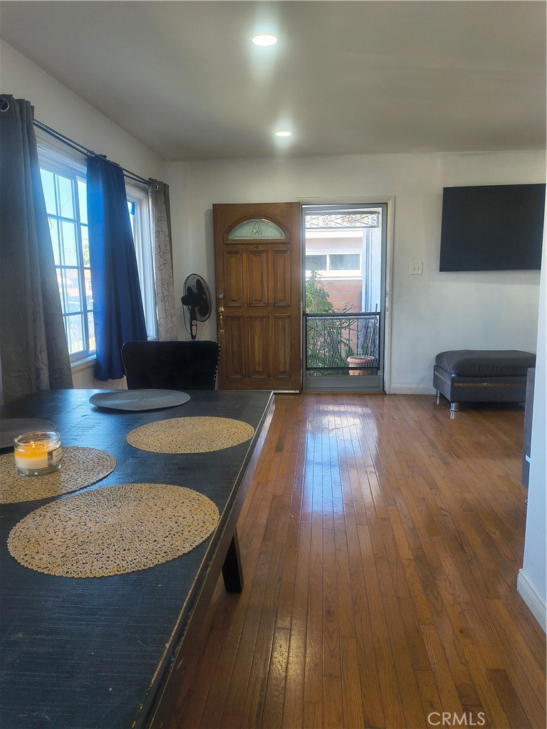 1616 West Palmer Street Compton, CA 90220 - Photo 6 of 22