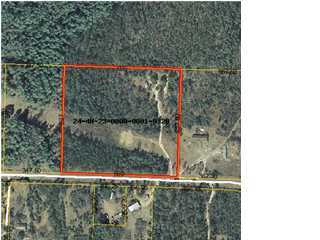 6528 Possum Ridge Road Crestview, FL 32539 - Photo 1 of 1 a bird view of a garden