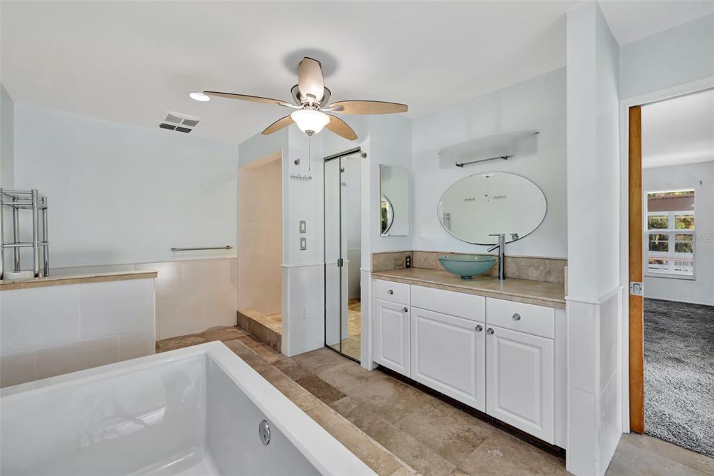 5793 Old Ranch Road Sarasota, FL 34241 - Photo 42 of 100 Bedroom #2 Bathroom with soaking tub, House #1