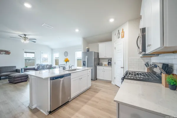 $2,449 | 14638 Pearl Flats, San Antonio, TX 78253