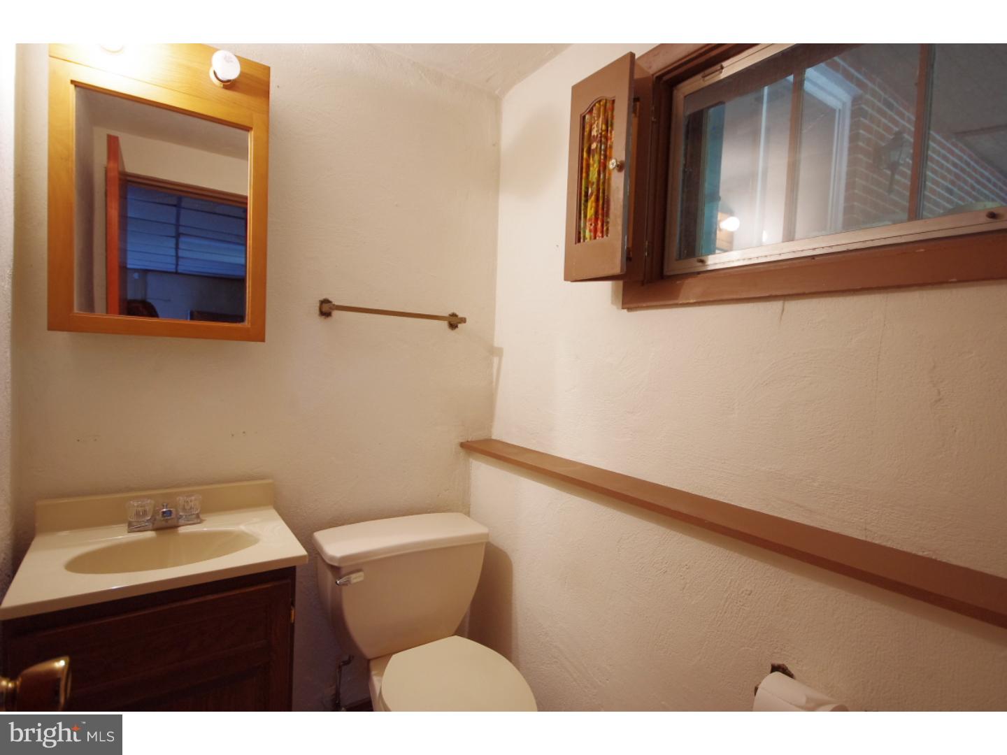 690 Mallard Road Wayne, PA 19087 - Photo 11 of 15 Bathroom