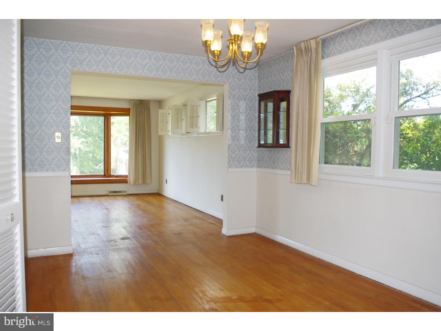 690 Mallard Road Wayne, PA 19087 - Photo 6 of 15 Dining Room