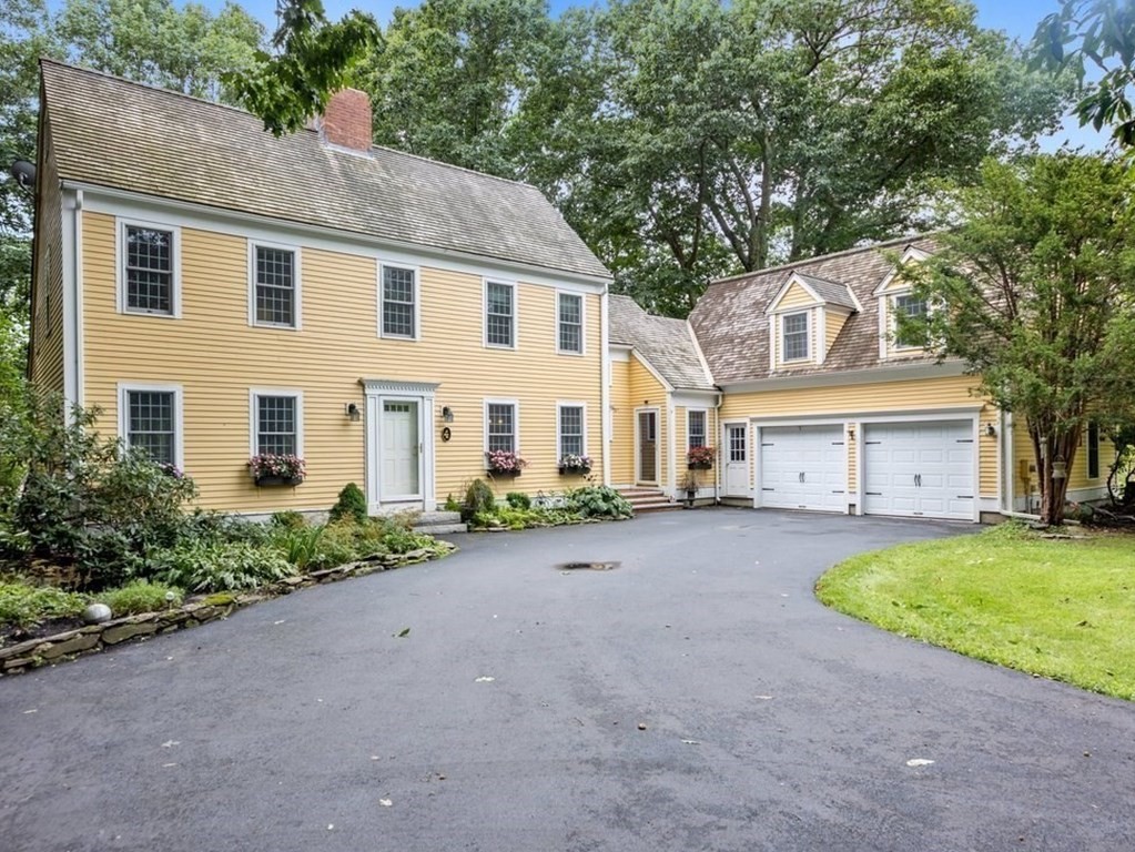 4 Little Pond Road Merrimac, MA 01860 - Photo 1 of 35