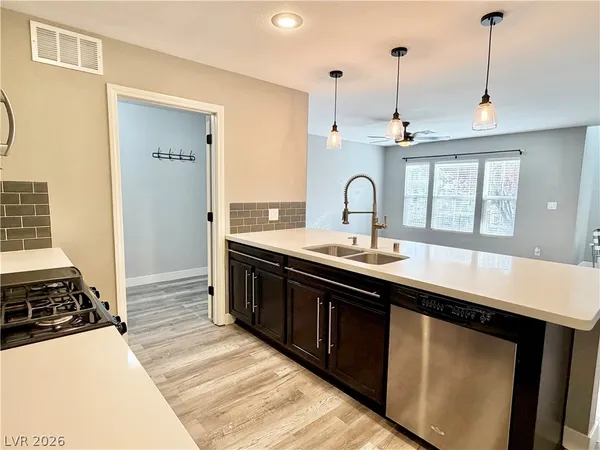 $1,950 | 2115 Via Firenze, Henderson, NV 89044