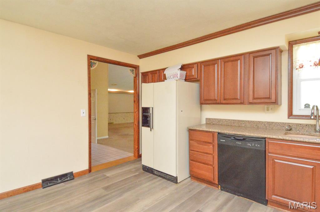 2521 Roney Drive Granite City, IL 62040 - Photo 15 of 30