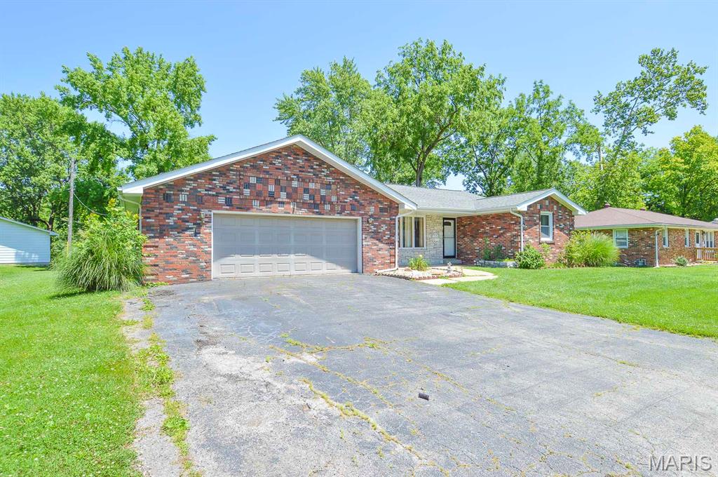 2521 Roney Drive Granite City, IL 62040 - Photo 5 of 30