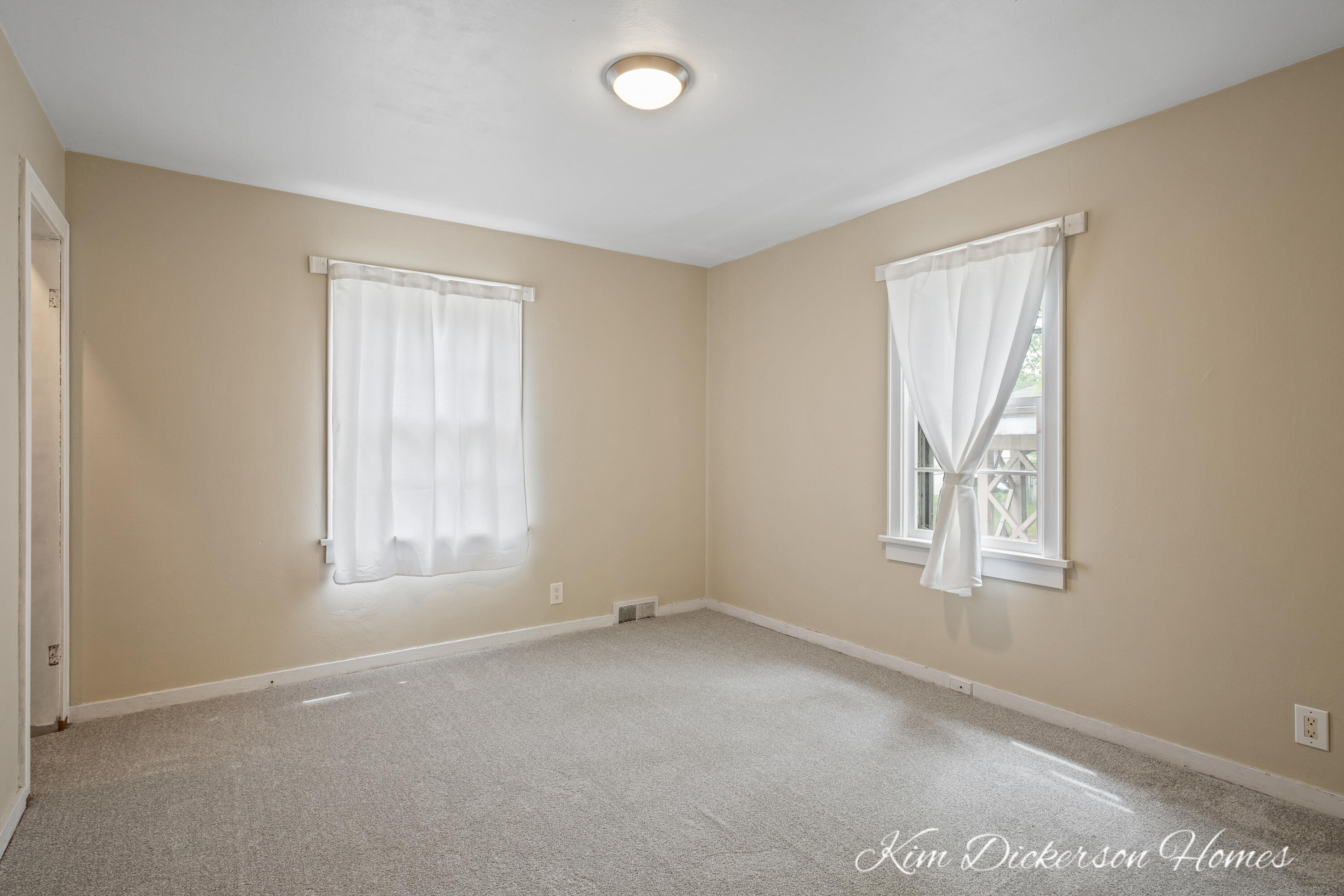2401 Riordan Street Muskegon Heights, MI 49444 - Photo 12 of 24 2401 Riordan