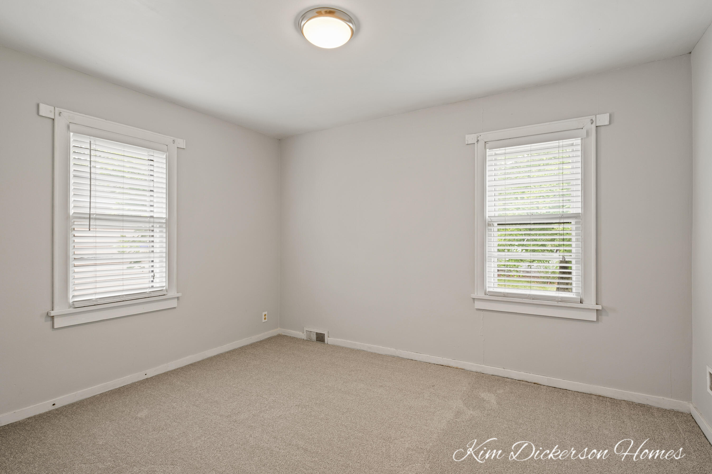 2401 Riordan Street Muskegon Heights, MI 49444 - Photo 9 of 24 2401 Riordan