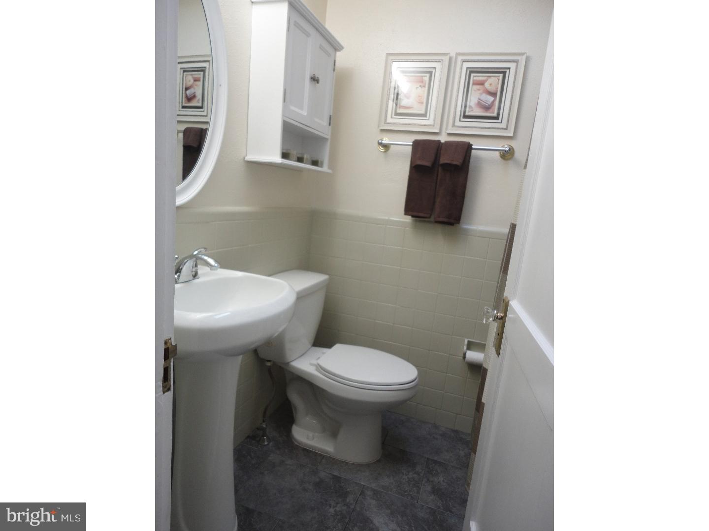 132 Academy Road Clifton Heights, PA 19018 - Photo 17 of 25 Bathroom
