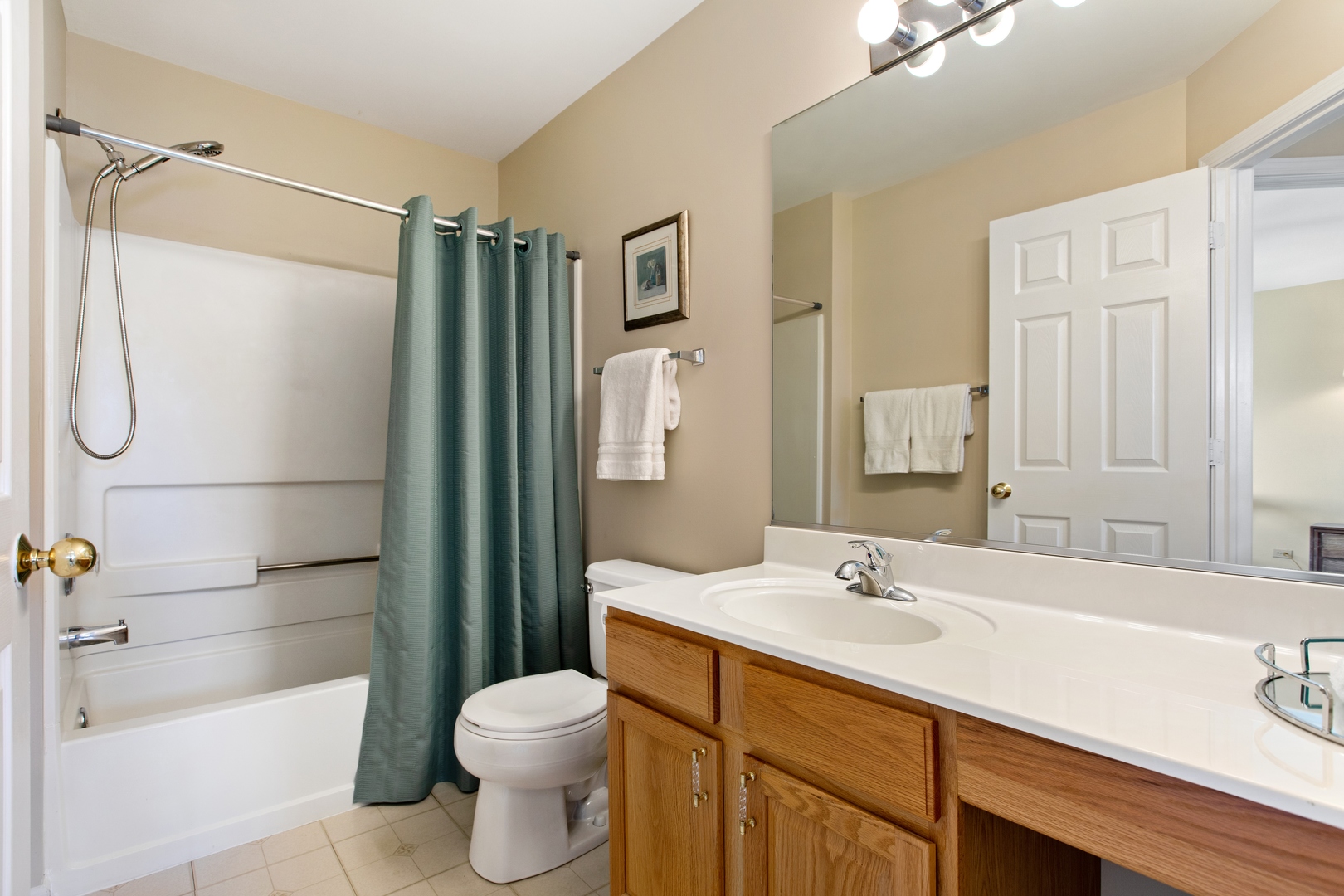 1039 Willow Bay Elgin, IL 60123 - Photo 18 of 30 a bathroom with a sink toilet and shower