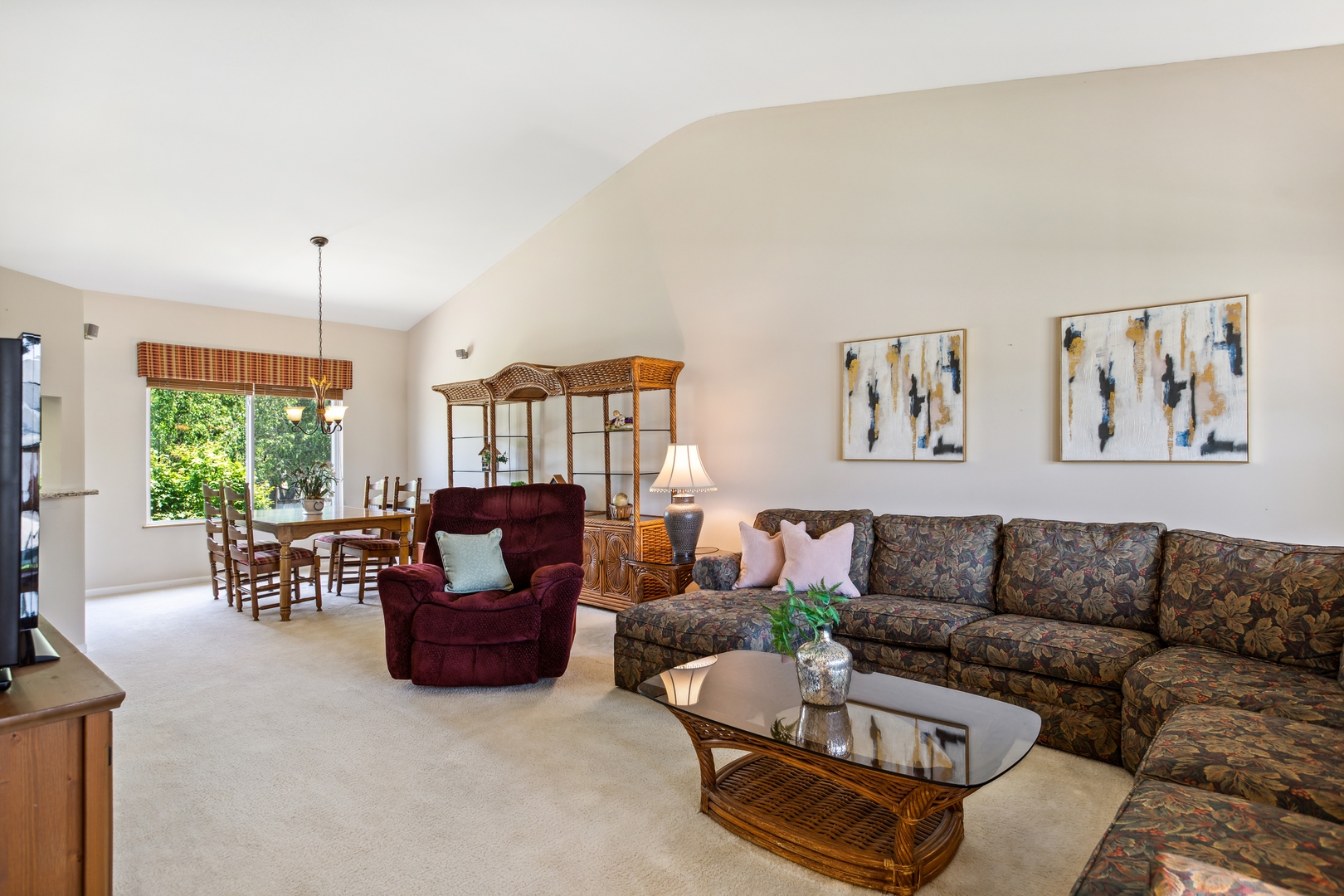 1039 Willow Bay Elgin, IL 60123 - Photo 6 of 30 a living room with furniture and a large window