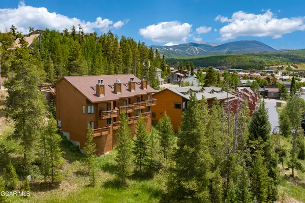 $680,000 | 735 Wapiti Drive, Unit 2, Fraser, CO 80442