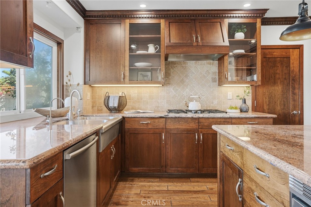 2796 North Meredith Street Orange, CA 92867 - Photo 20 of 55 Kitchen with stainless steel appliances, breakfast nook with views.