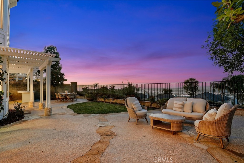 2796 North Meredith Street Orange, CA 92867 - Photo 2 of 55 Sunset views