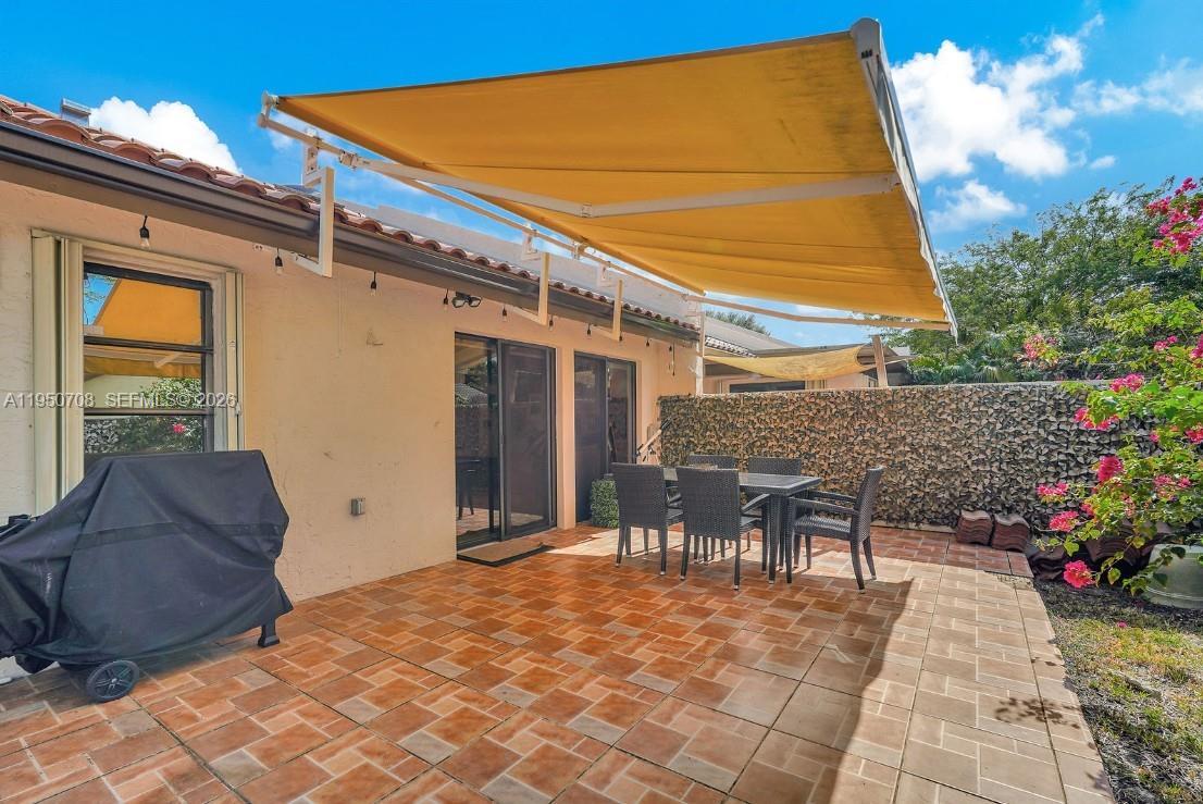 8446 Southwest 114th Place Miami, FL 33173 - Photo 14 of 64