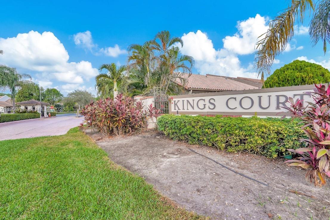 8446 Southwest 114th Place Miami, FL 33173 - Photo 20 of 64