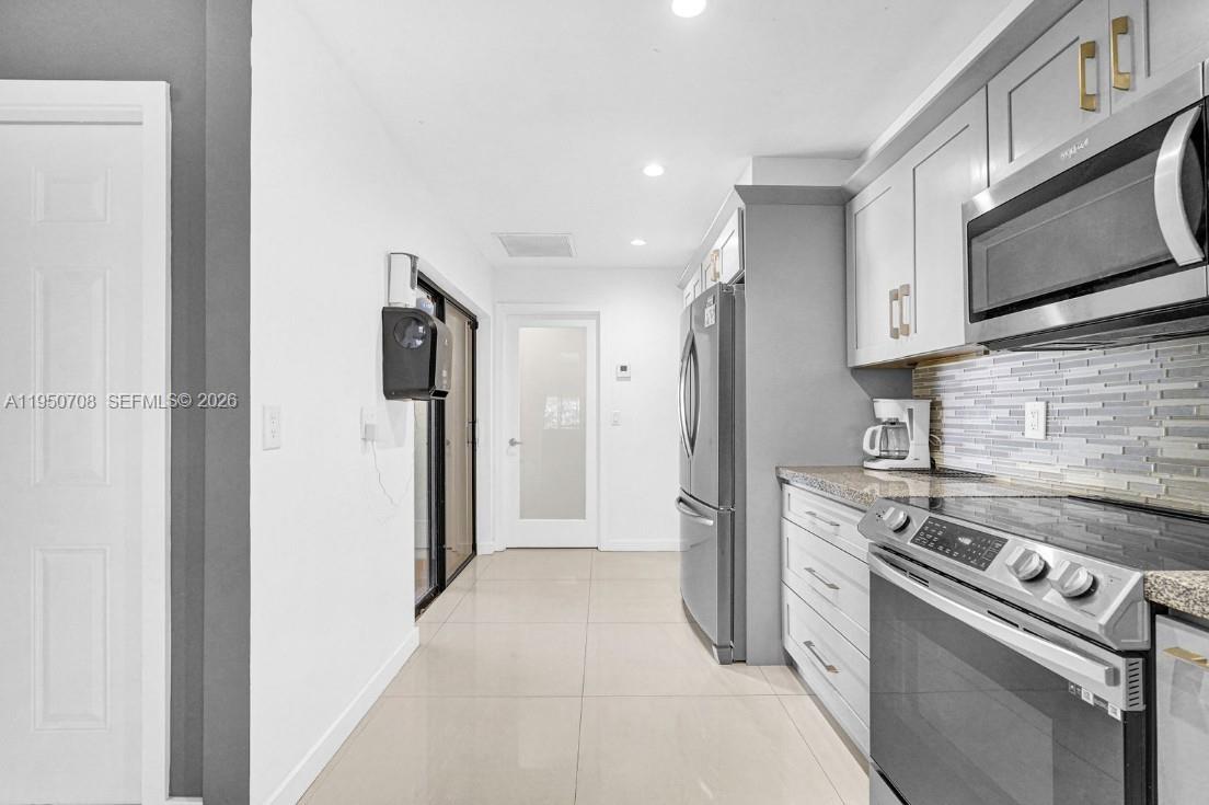 8446 Southwest 114th Place Miami, FL 33173 - Photo 50 of 64