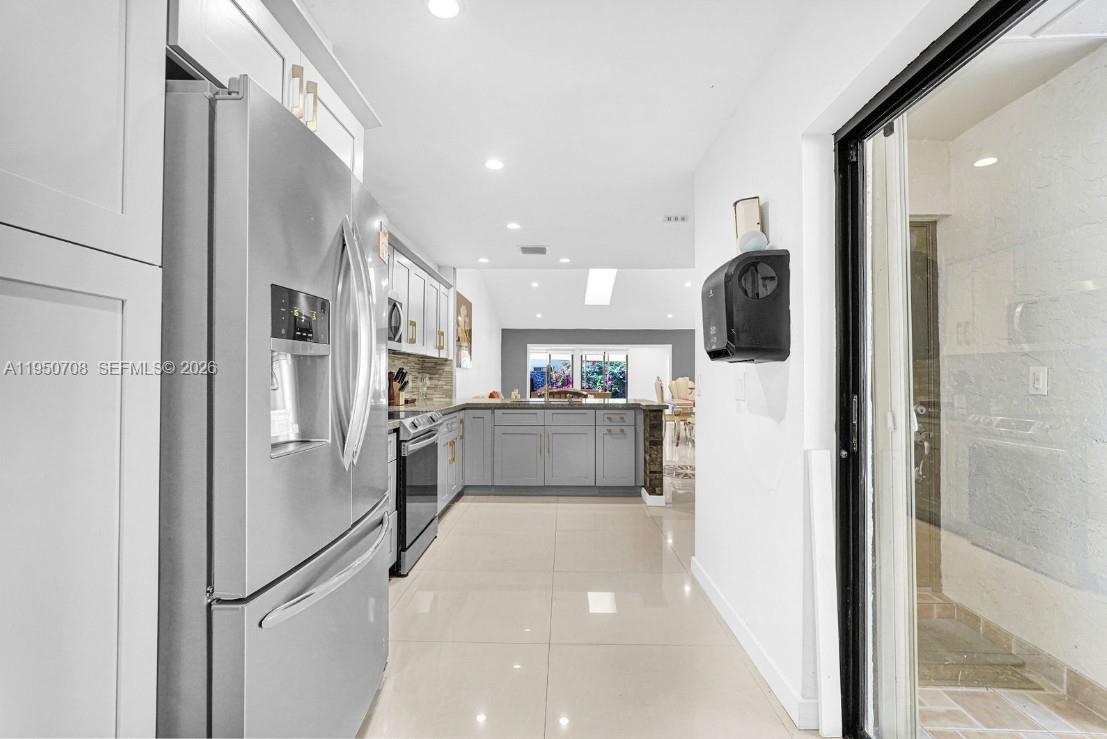 8446 Southwest 114th Place Miami, FL 33173 - Photo 51 of 64