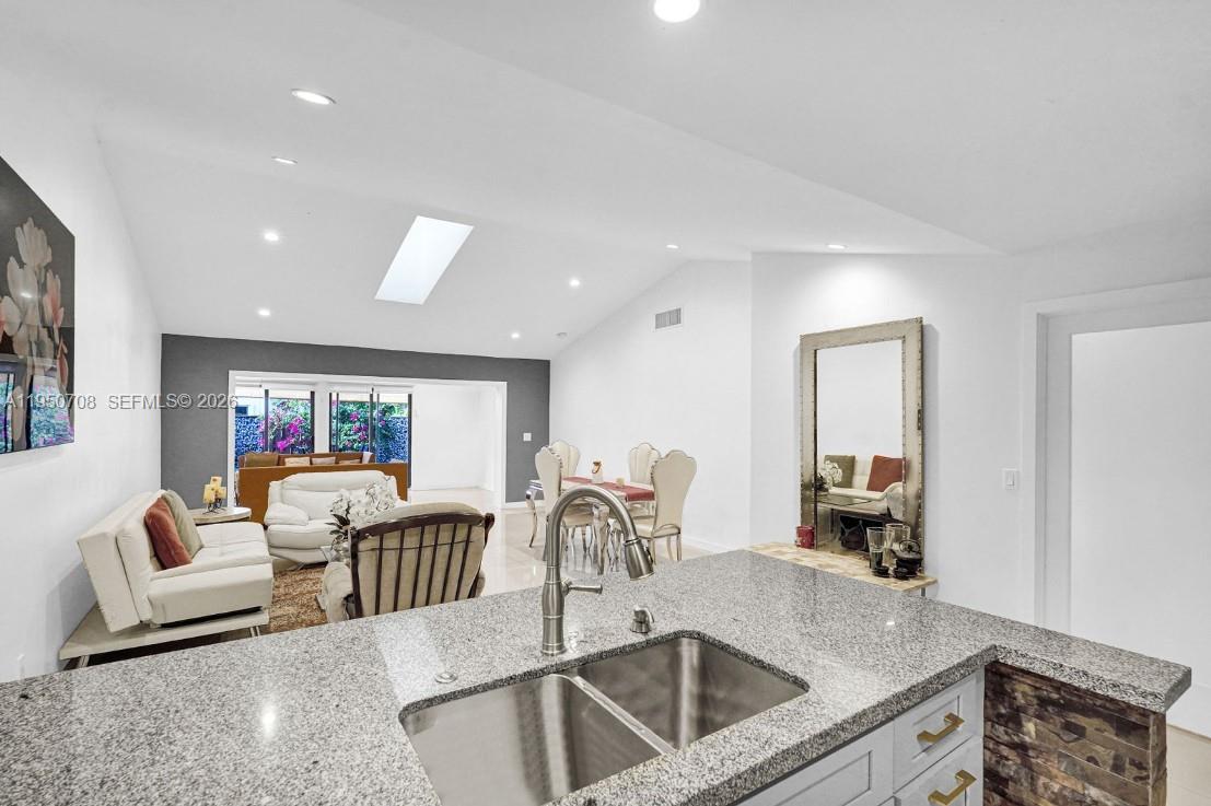 8446 Southwest 114th Place Miami, FL 33173 - Photo 53 of 64