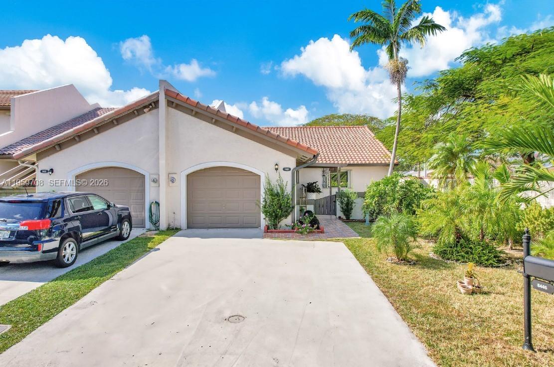 8446 Southwest 114th Place Miami, FL 33173 - Photo 8 of 64
