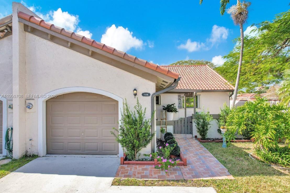 8446 Southwest 114th Place Miami, FL 33173 - Photo 9 of 64