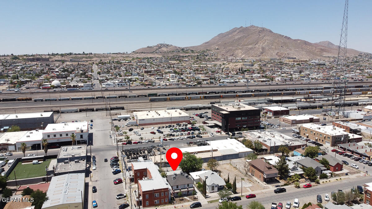 1107 Myrtle Avenue, Unit AD El Paso, TX 79901 - Photo 2 of 33 a view of parking area