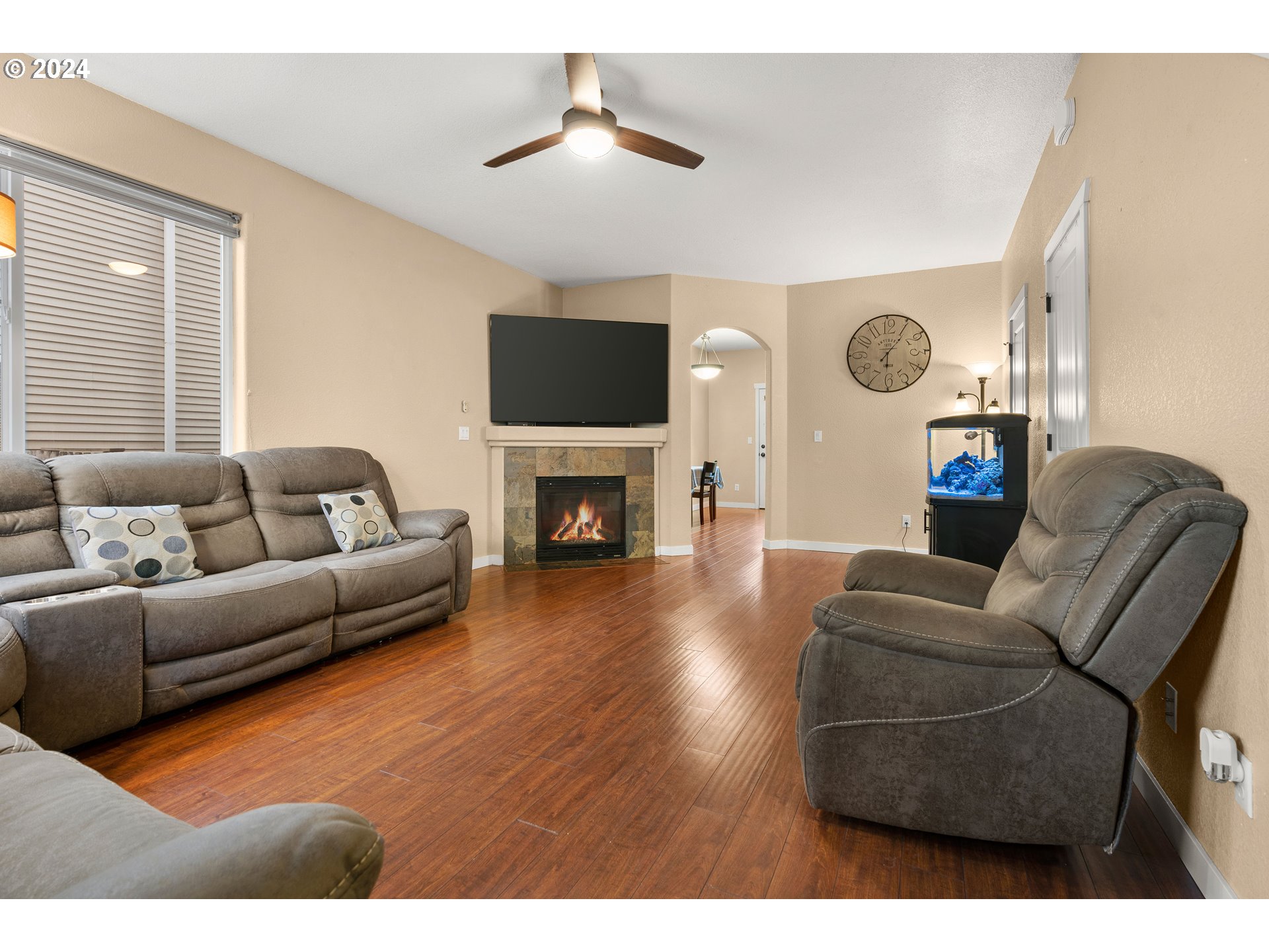 39552 Evans Street Sandy, OR 97055 - Photo 5 of 36 Gallery Image 5