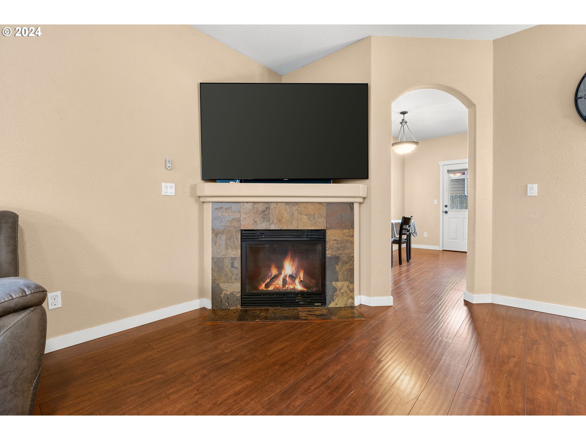 39552 Evans Street Sandy, OR 97055 - Photo 6 of 36 Gallery Image 6