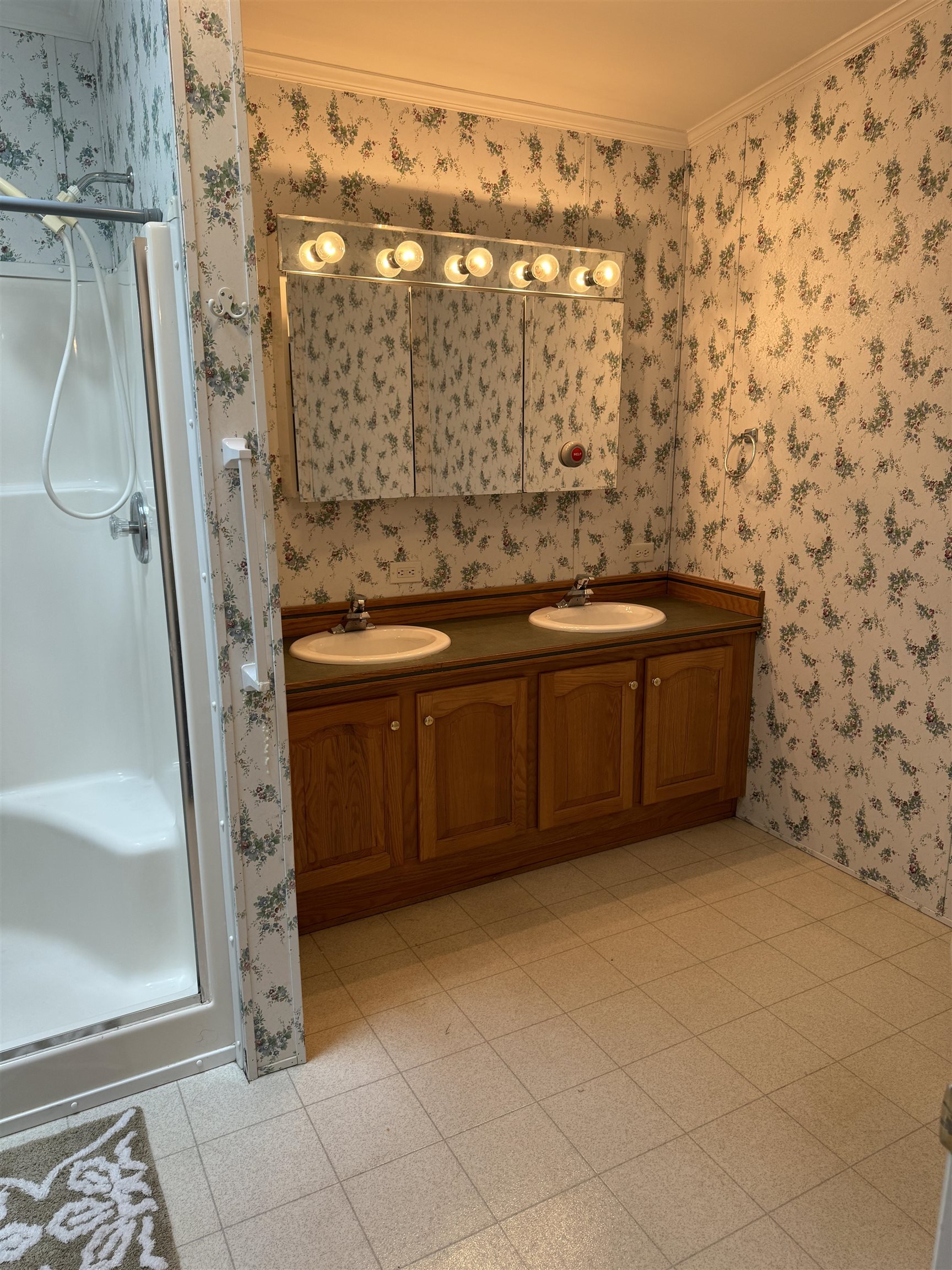 66 Temple Drive Rochester, NH 03868 - Photo 12 of 35