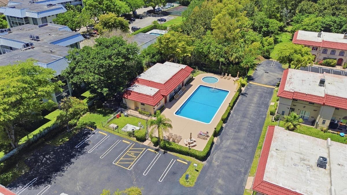 3050 Riverside Drive, Unit 1A Coral Springs, FL 33065 - Photo 2 of 28 026_DJI_0143_autoremove_31905263_MLS
