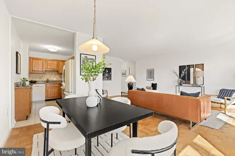 $210,000 | 3000 Spout Run Parkway, Unit D405, Arlington, VA 22201