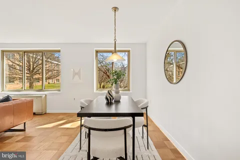 $210,000 | 3000 Spout Run Parkway, Unit D405, Arlington, VA 22201