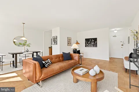 $210,000 | 3000 Spout Run Parkway, Unit D405, Arlington, VA 22201