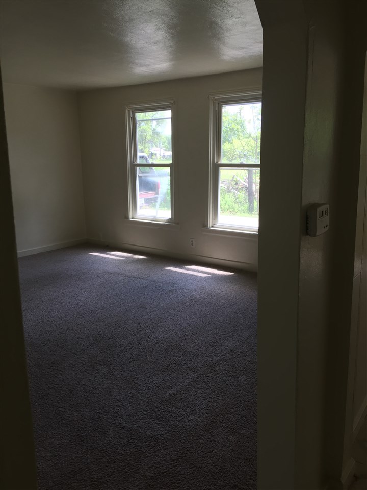 57675 Oakside Road Mishawaka, IN 46544 - Photo 2 of 26 Gallery Image 2