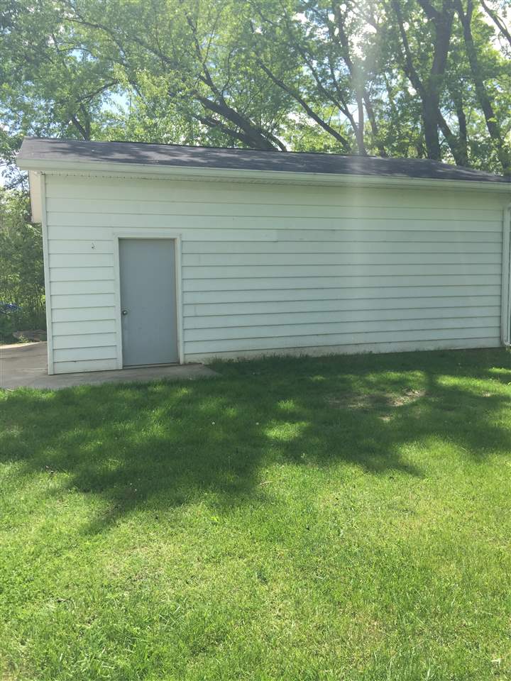57675 Oakside Road Mishawaka, IN 46544 - Photo 24 of 26 Gallery Image 24