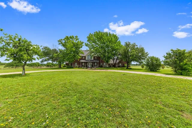 $1,200,000 | 1674 Cuba Road, Bridgeport, TX 76426