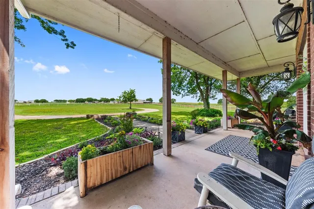 $1,200,000 | 1674 Cuba Road, Bridgeport, TX 76426